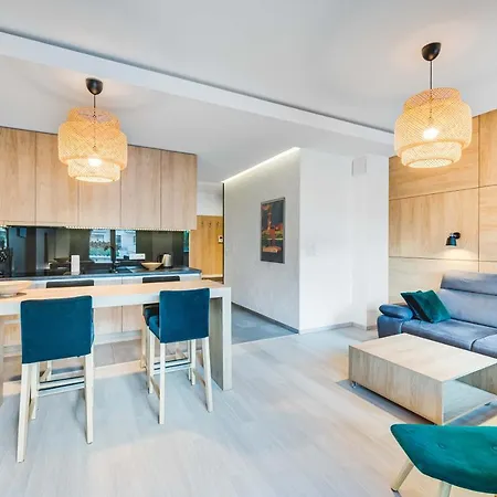 Apartman Greenwood With Terrace - Neptun Park By Oneapartments Gdańsk